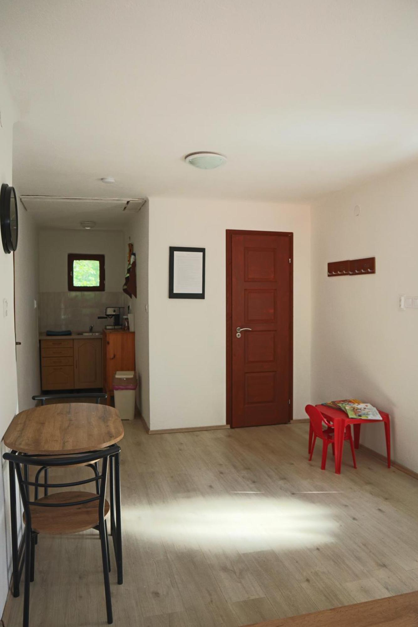 Madarles Vendeghaz Villa Abaliget Exterior foto